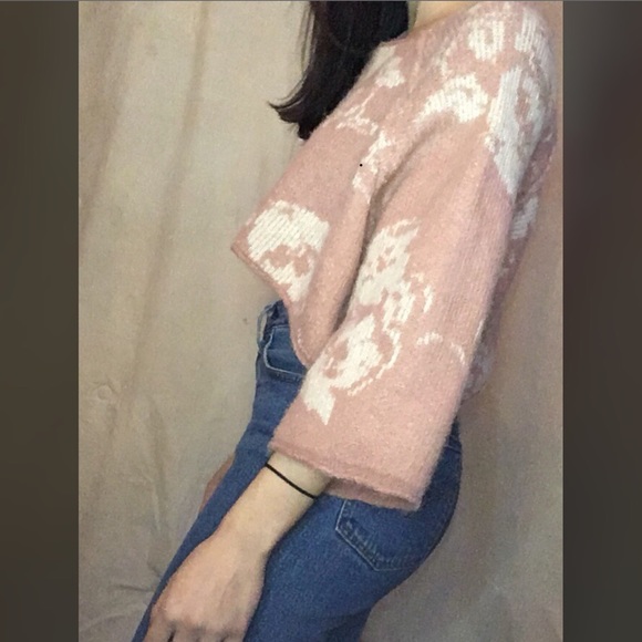 Flower glitch design pullover - Picture 3 of 5